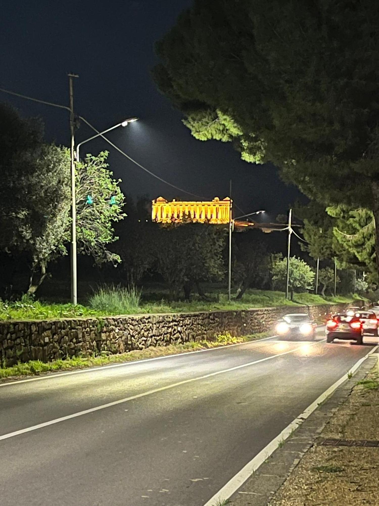 Falaride Suite Agrigento Discesa Sulla Valle Di Oro Exterior foto